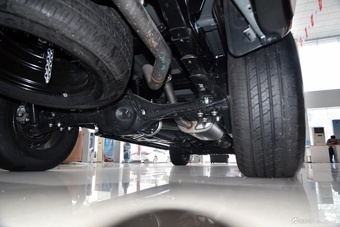 2024款大道 全能者 2.3T 柴油自动两驱舒享款平底货箱