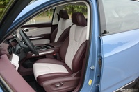 2023款奔腾T90 2.0T 自动睿智型