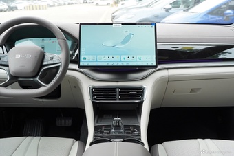 2025款宋PLUS DM-i 智驾版 DM-i 160KM旗舰型