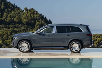 2027款迈巴赫GLS 680 4MATIC 官图