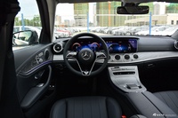 2022款奔驰E级混动 改款三 E 350 e L 插电式混合动力轿车