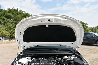 2026款雷凌L 智能电混双擎 1.8L 领先版