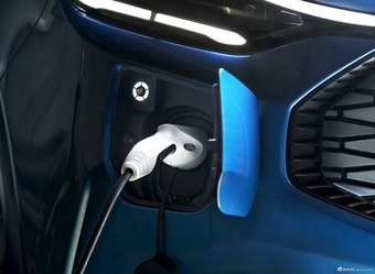 2023款全顺纯电 E-Transit Custom 官图