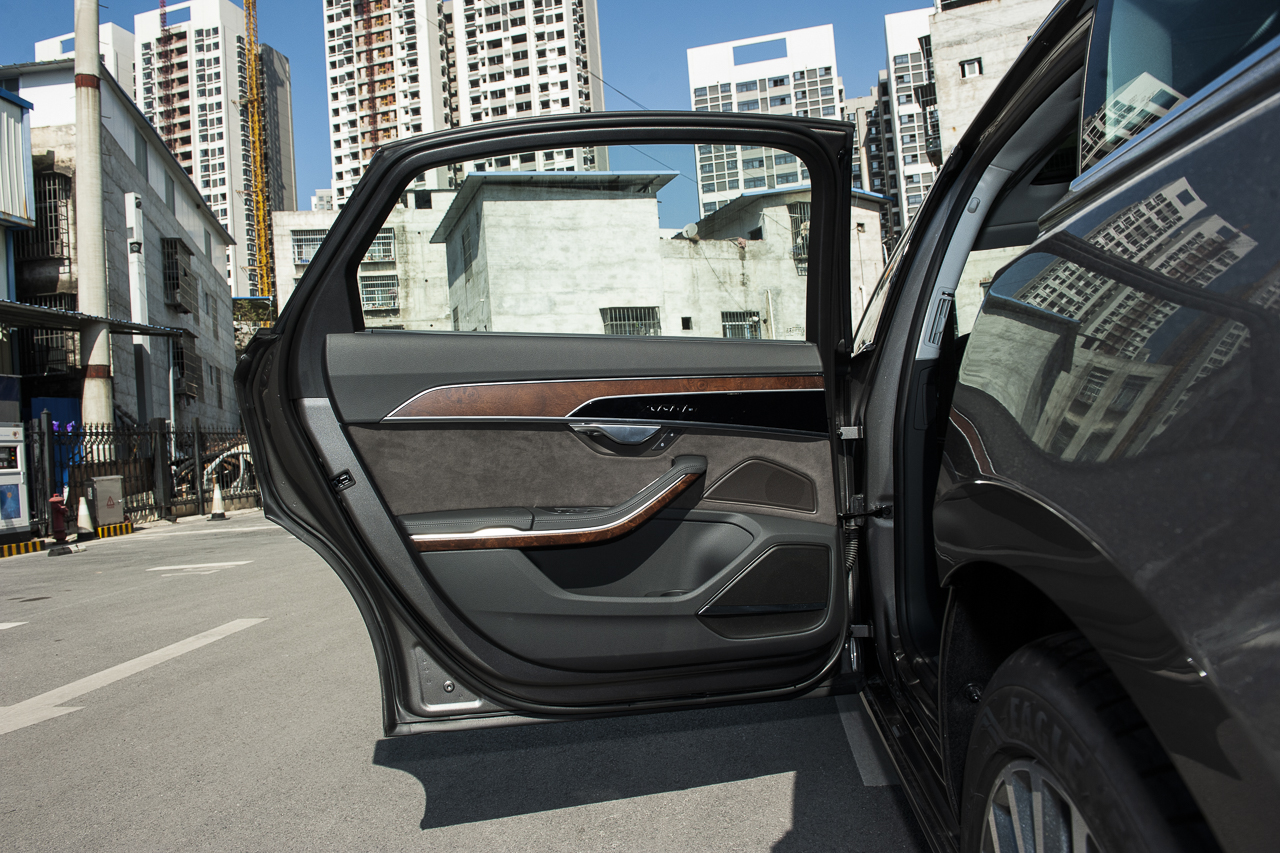 2019款奥迪A8L Plus 3.0T自动豪华型