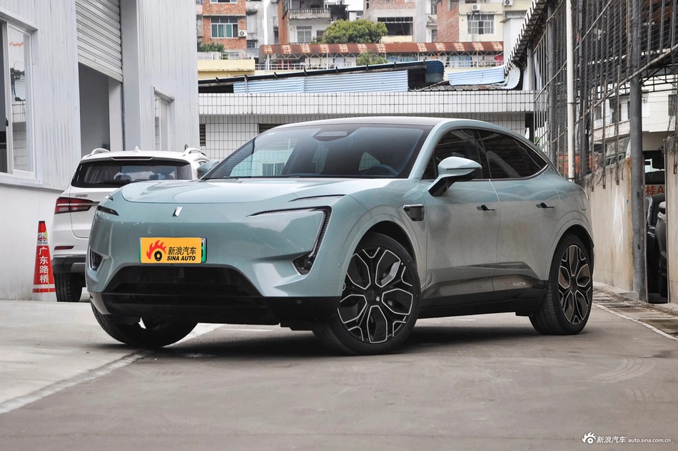 2023款阿维塔11 长续航单电机版 5座