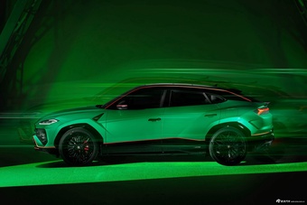 2026款Urus SE 4.0T Tettonero 特别版 官图