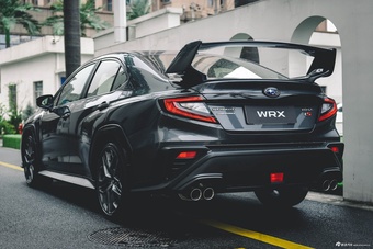 2026款斯巴鲁WRX 2.4T 手动 tS 性能版EyeSight 官图