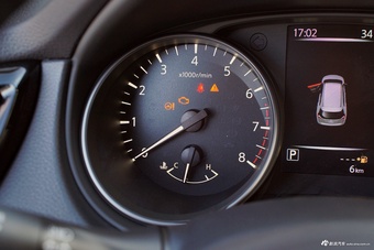 2025款奇骏荣誉2.0L 两驱领先版