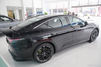 2026款极狐 阿尔法S5 1450 睿享版 200kW