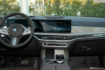 2026款宝马X5 xDrive 40Li M运动曜夜套装