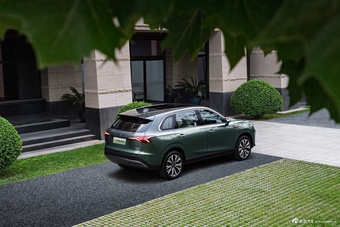 2025款红旗HS6 PHEV官图