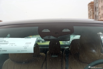 2025款奔驰E级改款 E 300 L 豪华型