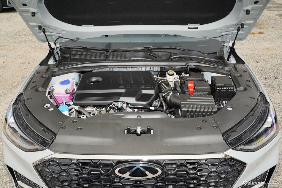 2025款艾瑞泽8 Pro 2.0T 豪华型