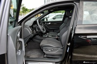 2025款奥迪Q5L Sportback 45周年典藏版 40 TFSI 豪华型
