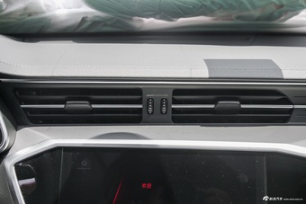 2025款奥迪A6（进口） allroad quattro 55 TFSI 尊享越野型