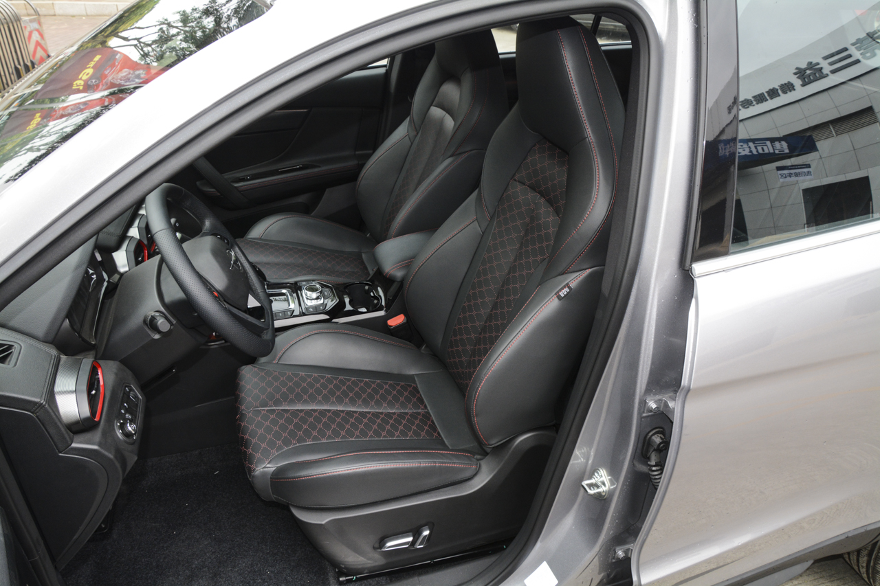 2019款海马8S 1.6T  自动炫版