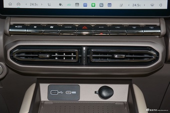 2026款哈弗大狗PLUS 2.0T 四驱