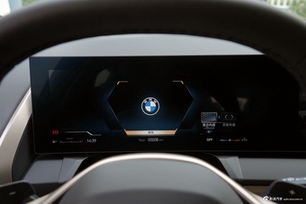 2025款宝马X3 改款 xDrive25L 豪华套装