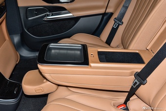 2024款奔驰E级 改款二 E 260 L