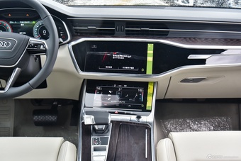 2025款奥迪A6L 改款 40 TFSI 豪华动感型