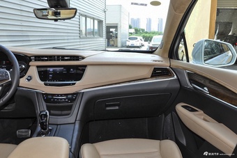 2022款XT5 2.0T 四驱铂金型