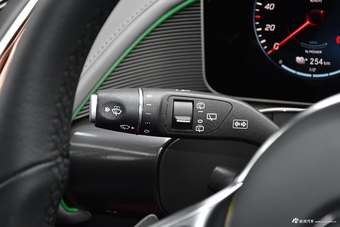 2020款奔驰EQC 400 4MATIC 