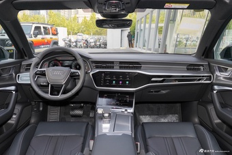 2026款奥迪A6L 40 TFSI 豪华动感型