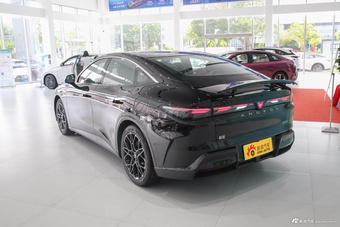 2026款极狐 阿尔法S5 1450 睿享版 200kW
