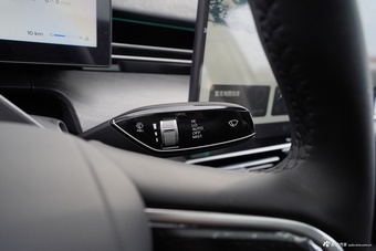 2025款艾瑞泽8 Pro 2.0T 尊享型