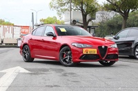 2024款Giulia 2.0T 280HP致敬传奇版