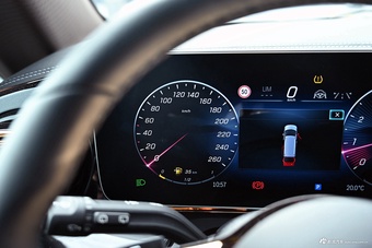 2025款傲旋 2.0T 纵横四海50周年限量版