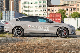 2025款汉EV智驾版 701KM激光雷达旗舰型