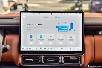 2026款银河战舰700 2.0T 270km 三电机四驱顶峰版