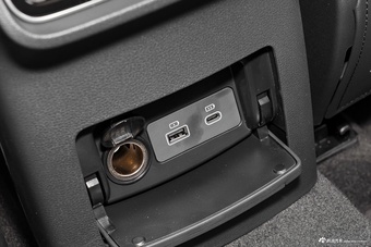 2023款红旗HS5 2.0T 四驱旗享Pro50万辆纪念版