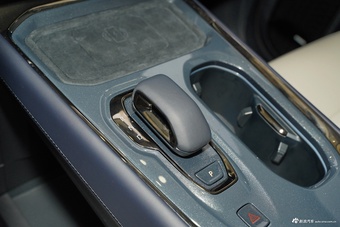 2024款ZEEKR 009 光辉典藏版