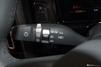 2024款猛士M800 1.5T 125km 高顶版