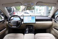 2024款五菱星光纯电 共创版 510 进阶型