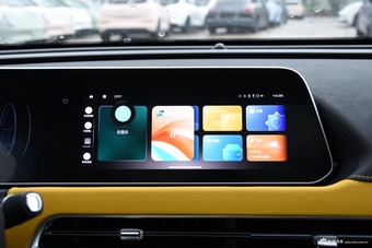 2024款欧拉好猫GT 木兰版 401km 尊荣型