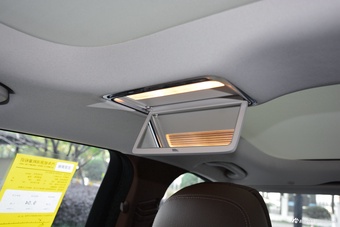 2022款奔驰E级 改款 E 300 L 豪华型