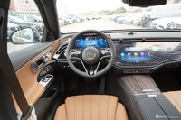 2025款奔驰E级改款 E 300 L 豪华型