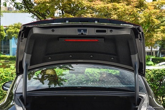 2024款奔驰E级 改款二 E 260 L