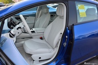 2022款奔驰EQE 350 先行特别版