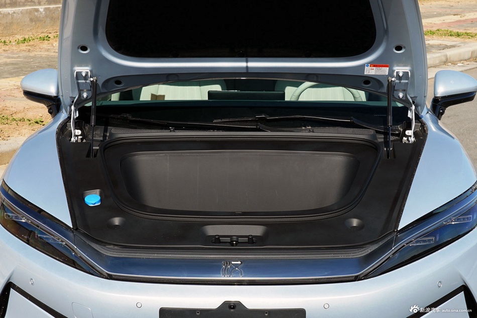 2025款汉L EV 701KM激光雷达尊享型