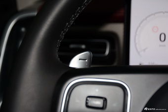 2026款长城炮 2.0T越野炮自动汽油四驱高阶版