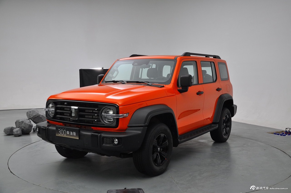 2025款坦克300 2.4T 柴油版