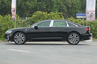 2026款奥迪A6L 45 TFSI quattro 臻选动感型+尊享包