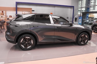 2025款深蓝S07 215Max 深蓝智驾AD PRO增程版