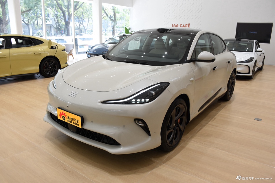 2025款智己LS6 长续航灵蜥智驾版