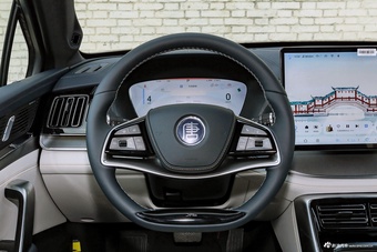 2024款比亚迪唐EV 荣耀版 730KM 尊享型