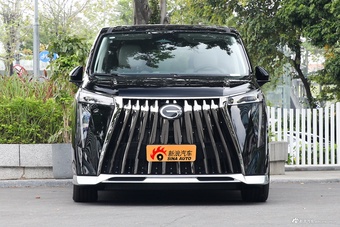 2026款传祺M8 HEV尊贵版